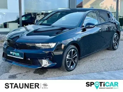 Używany Opel Astra GS Line 146 KM (107 kW) 2025 Czarny Sedan/Limuzyna