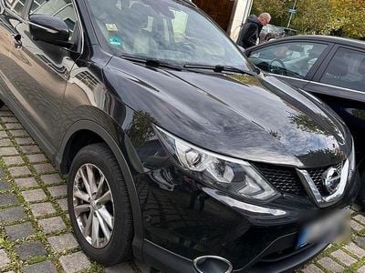 Gebraucht Nissan Qashqai 360º 131 PS (96 kW) 2015 Schwarz SUV
