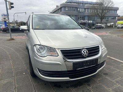 Gold Gebraucht 2008 VW Touran Trendline Van / Kleinbus | 4.999 € (Fairer Preis)