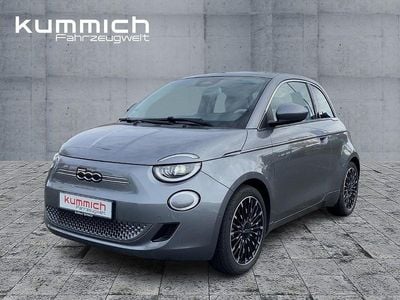 Grau Gebraucht 2022 Fiat 500e La Prima Kleinwagen | 21.500 € (Etwas zu teuer)