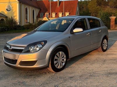 Usata Opel Astra 105 CV (77 kW) 2004 Argento Utilitaria