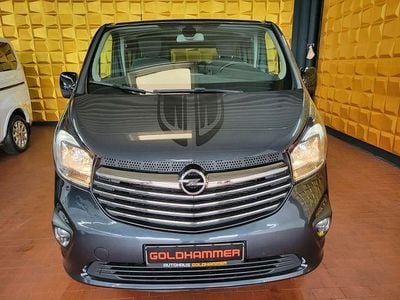 Second-hand Opel Vivaro 145 CP (106 kW) 2018 Negru Monovolum