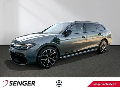 Diabasgrau Gebraucht 2025 VW Passat R-line Kombi | 59.980 €