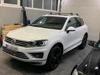 Gebraucht VW Touareg R-line 258 PS (189 kW) 2017 Weiß SUV