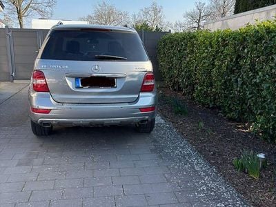 Gebraucht Mercedes ML300 Edition 204 PS (150 kW) 2011 Grau SUV