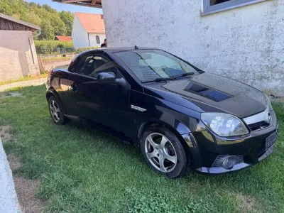 Gebraucht Opel Tigra 125 PS (91 kW) 2005 Schwarz Cabrio