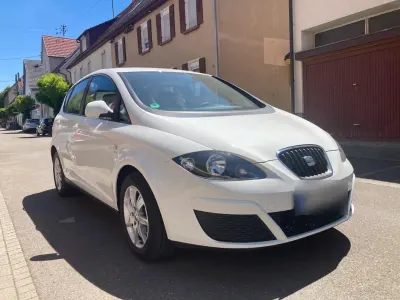 Gebraucht Seat Altea 105 PS (77 kW) 2010 Weiß Kleinwagen