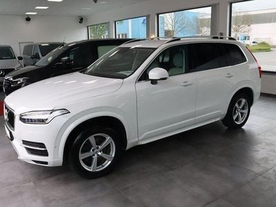 Usado Volvo XC90 Momentum 190 HP (139 kW) 2018 Branco SUV