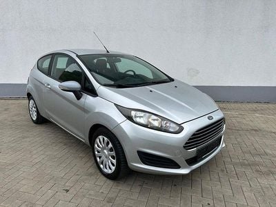 Weiß Gebraucht 2014 Ford Fiesta Titanium Kleinwagen | 4.200 €