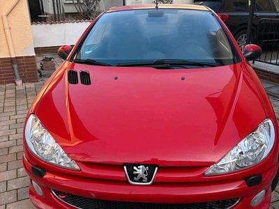 Gebraucht Peugeot 206 CC 101 PS (74 kW) 2007 Rot Cabrio