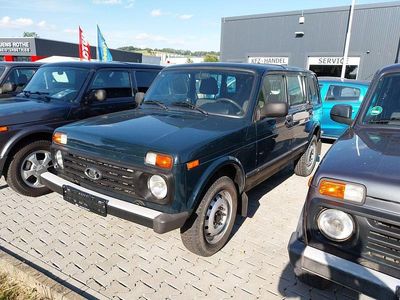 Grün Gebraucht 2018 Lada niva SUV | 13.999 € (Etwas zu teuer)