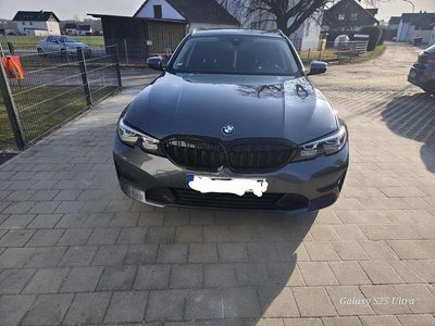 Gebraucht BMW 318 Advantage 150 PS (110 kW) 2019 Grau Kombi
