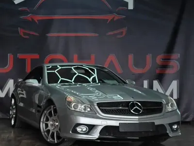 Usata Mercedes SL500 387 CV (284 kW) 2008 Argento Cabrio