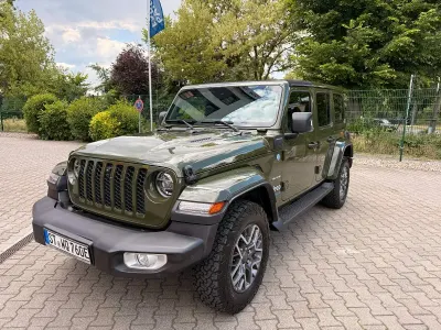 Gebraucht Jeep Wrangler Unlimited Sahara 381 PS (280 kW) 2021 Grün SUV