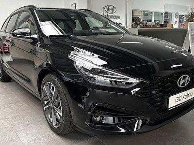 Neu Hyundai i30 Advantage 140 PS (102 kW) 2025 Schwarz Kombi