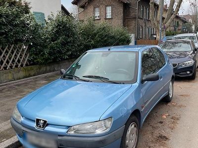 Gebraucht Peugeot 306 75 PS (55 kW) 1999 Blau Kleinwagen