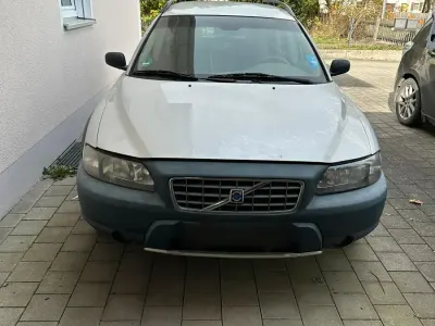Gebraucht Volvo XC70 163 PS (119 kW) 2003 Silber Kombi