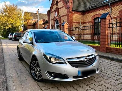 Gebraucht Opel Insignia 136 PS (100 kW) 2016 Gold Kombi