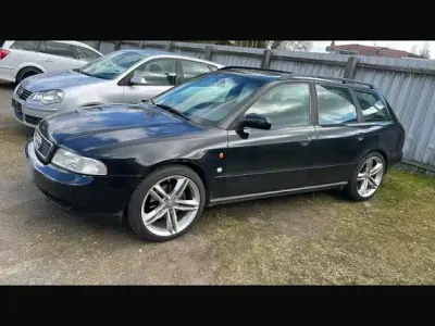 Gebraucht Audi A4 125 PS (91 kW) 1996 Schwarz Kombi