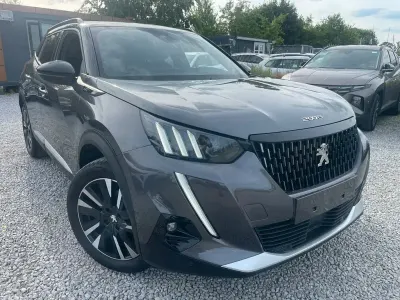 Gebraucht Peugeot 2008 GT 131 PS (96 kW) 2022 Grau SUV