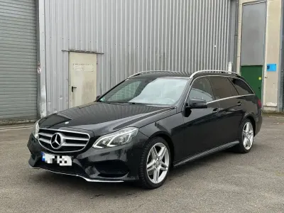 Gebraucht Mercedes E220 Avantgarde 170 PS (125 kW) 2016 Schwarz Limousine