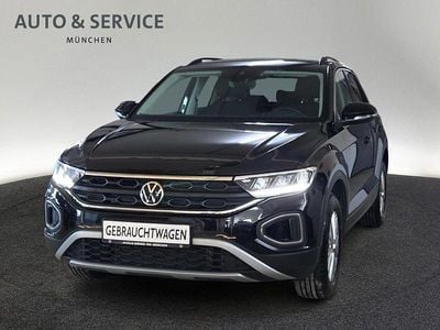 Second-hand VW T-Roc Life 110 CP (80 kW) 2024 Negru SUV