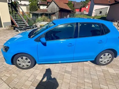 Gebraucht VW Polo 90 PS (66 kW) 2015 Blau Limousine