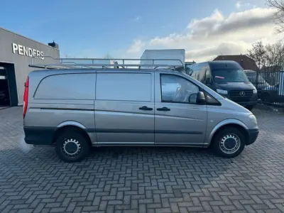 Używany Mercedes Vito 135 KM (99 kW) 2009 Srebrny Van