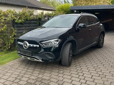 Gebraucht Mercedes GLA180 116 PS (85 kW) 2021 Schwarz SUV