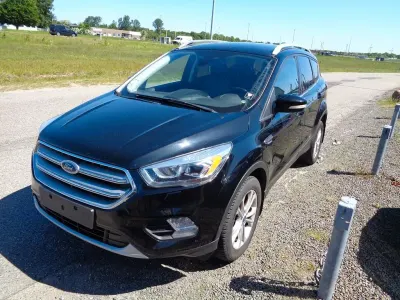 Gebraucht Ford Kuga Titanium 150 PS (110 kW) 2017 Schwarz SUV