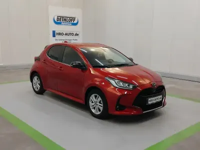 Usata Mazda 2 116 CV (85 kW) 2023 Rosso Utilitaria