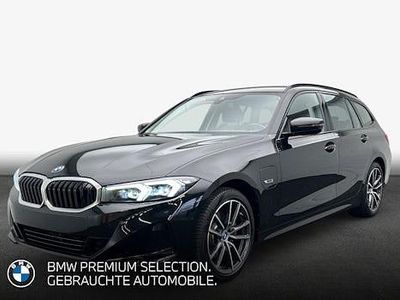 Schwarz Gebraucht 2022 BMW 320e Kombi | 31.870 € (Fairer Preis)