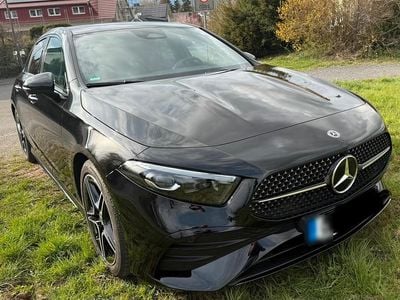 Gebraucht Mercedes A200 AMG line 163 PS (119 kW) 2024 Schwarz Kleinwagen