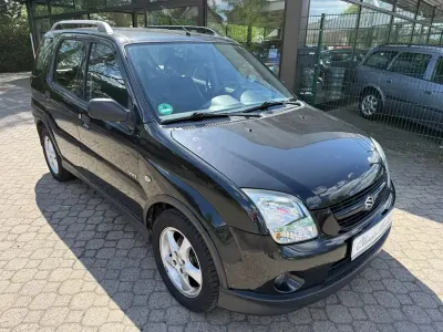 Gebraucht Suzuki Ignis 94 PS (69 kW) 2008 Schwarz Kleinwagen