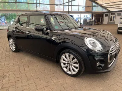 Usata Mini Cooper 136 CV (100 kW) 2016 Nero Utilitaria