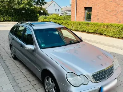 Gebraucht Mercedes C180 143 PS (105 kW) 2003 Silber Kombi