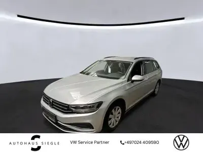 Gebraucht VW Passat 122 PS (89 kW) 2021 Silber Kombi