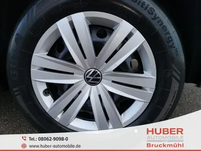 Neu VW Caddy Maxi Basis 116 PS (85 kW) 2026 Kirschrot Van / Kleinbus