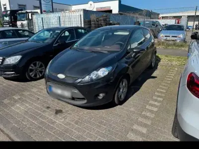 Gebraucht Ford Fiesta 90 PS (66 kW) 2009 Blau Kleinwagen