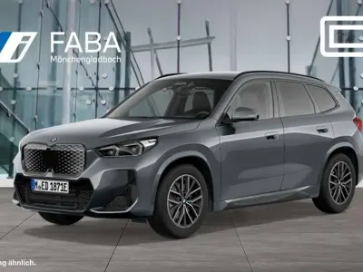 Gebraucht BMW iX1 M Sport 230 kW (313 PS) 2023 Grau SUV