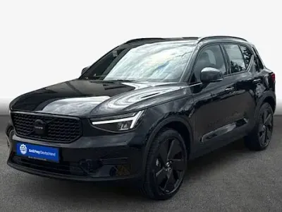 Gebraucht Volvo XC40 Plus 163 PS (119 kW) 2025 Onyx schwarzmetallic SUV
