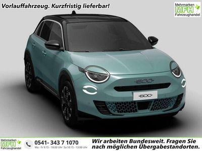 Nuova Fiat 600 La Prima 145 CV (106 kW) 2026 Blu SUV