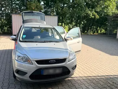 Gebraucht Ford Focus 101 PS (74 kW) 2008 Grau Kombi