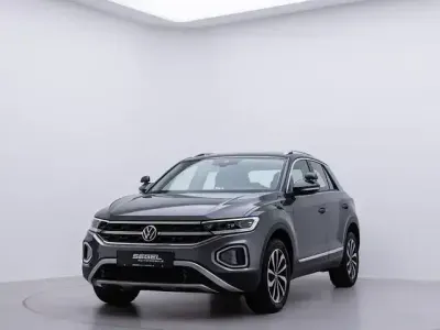 Usata VW T-Roc IQ Drive 150 CV (110 kW) 2023 Grigio SUV