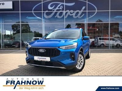 Usado Ford Kuga Titanium 179 HP (131 kW) 2025 Azul SUV