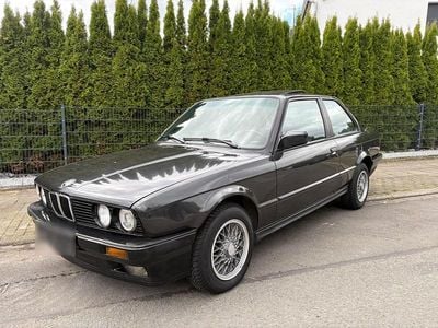 Gebraucht BMW 320 Shadowline 129 PS (94 kW) 1991 Schwarz Coupé
