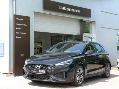 Neu Hyundai i30 N Line 150 PS (110 kW) 2026 Schwarz Limousine