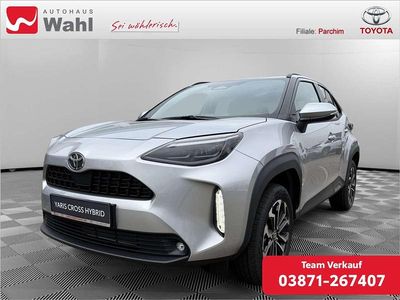 Neu Toyota Yaris Cross 131 PS (96 kW) 2026 Silber SUV