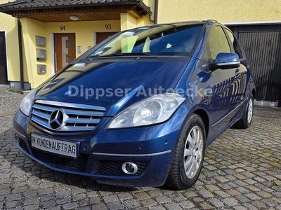 Gebraucht Mercedes A180 109 PS (80 kW) 2009 Blau Van / Kleinbus