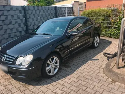 Gebraucht Mercedes CLK220 Avantgarde 150 PS (110 kW) 2008 Schwarz Coupé